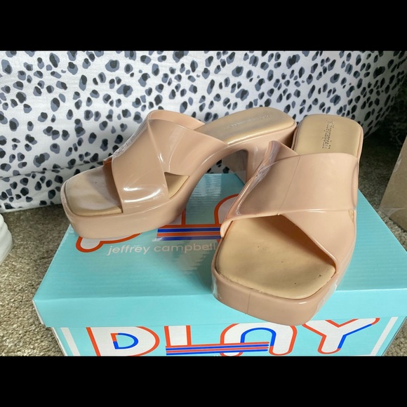 vacay vibes platform sandals
